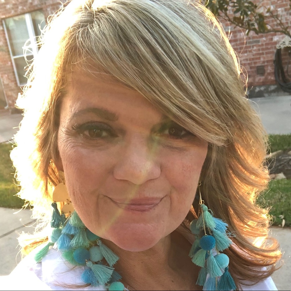 Meet your Posher, Julie